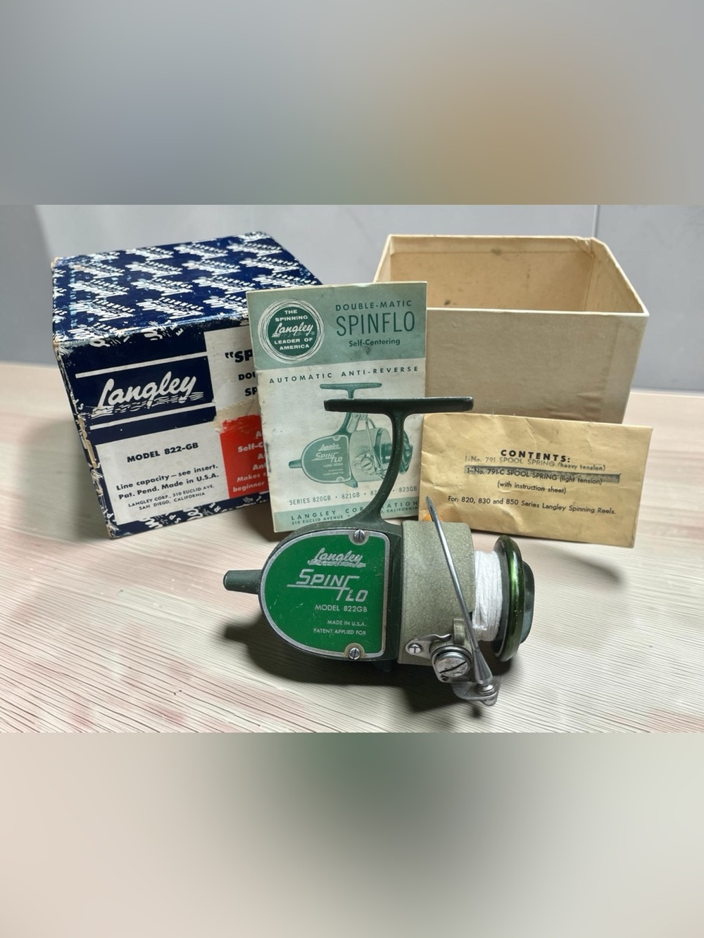 Vintage Langley SpinFlo Model 822G Green Spinning Reel Fishing